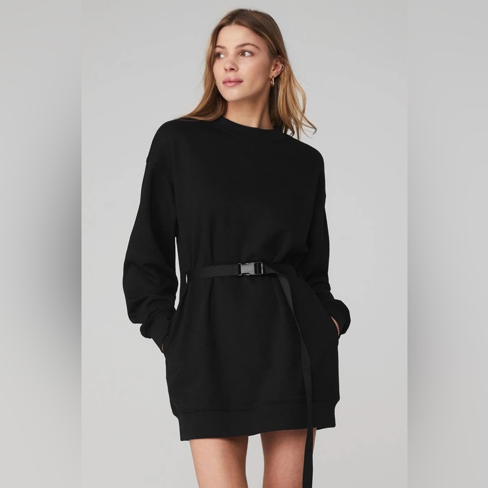 NWOT Alo Yoga Cityscape Sweatshirt Dress in Black, Size S!!